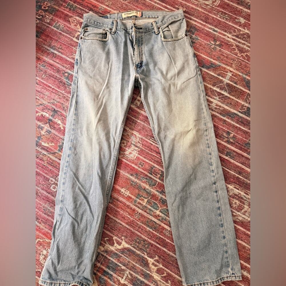 Vintage Levi’s straight leg - oversized fit good condition